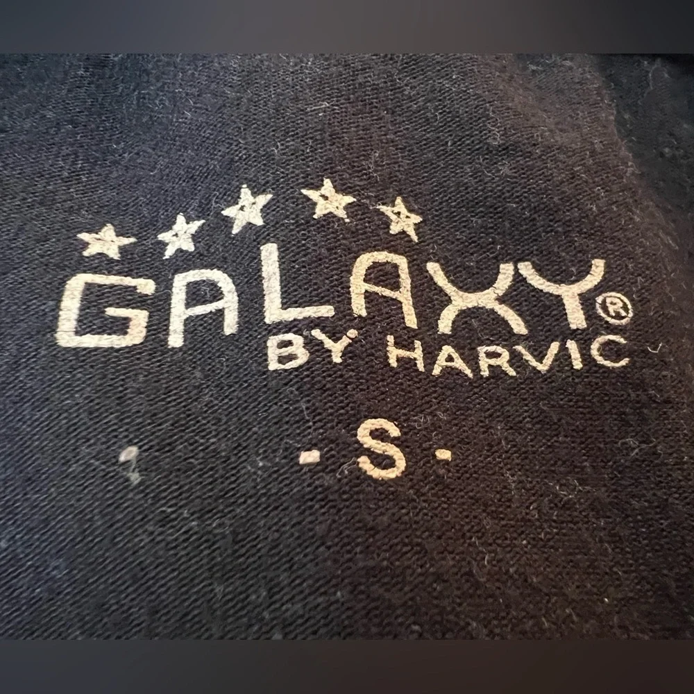 GALAXY by Harvic Black & Red Bear Graphic Tee/boys size S